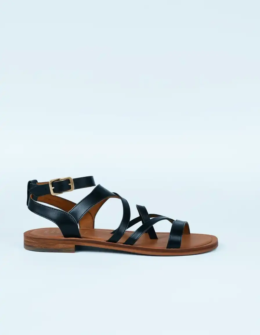 Men's black leather sandals with sturdy straps