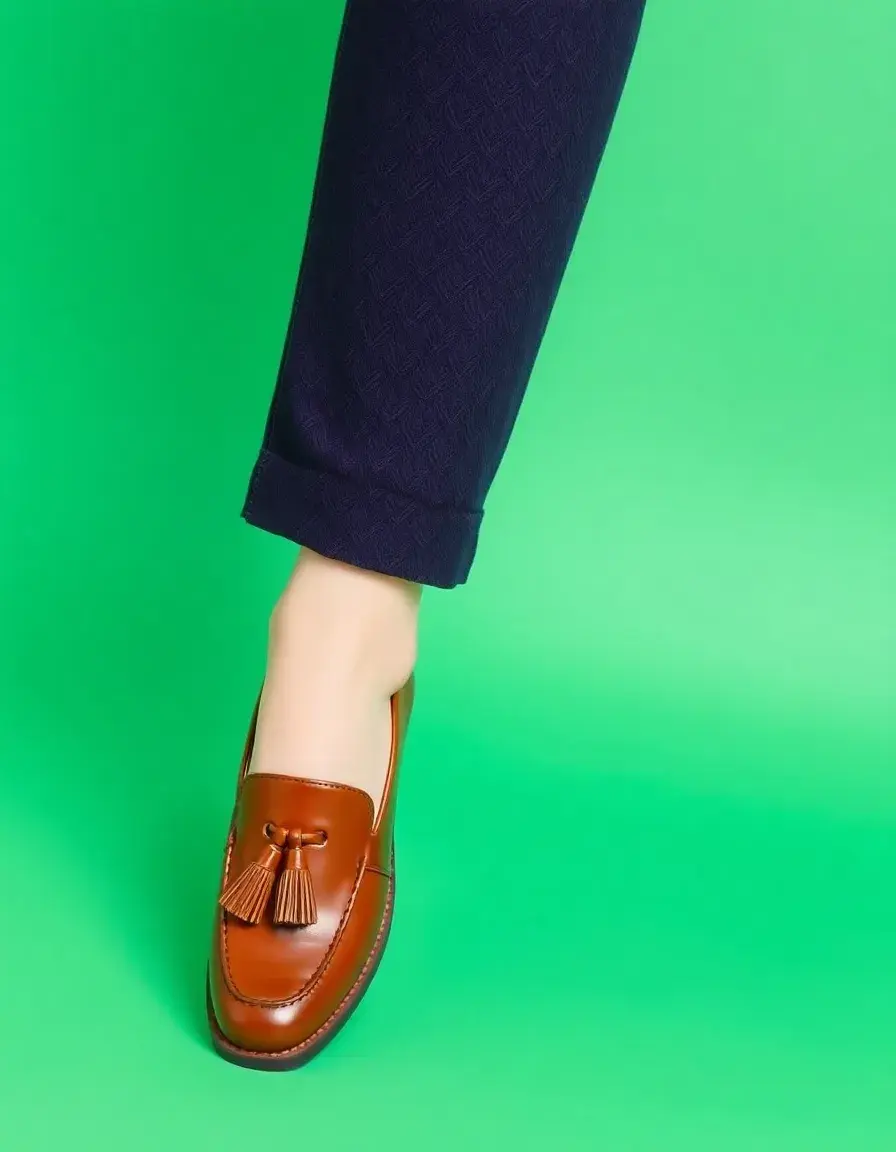 Brown tassel leather loafers for women